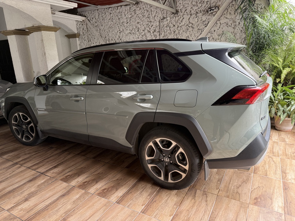 Toyota Rav4 2.5 Adventure 4wd At