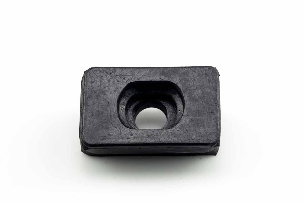 [2903018 SYD] SOPORTE DE TRANSMISIÓN INFERIOR 